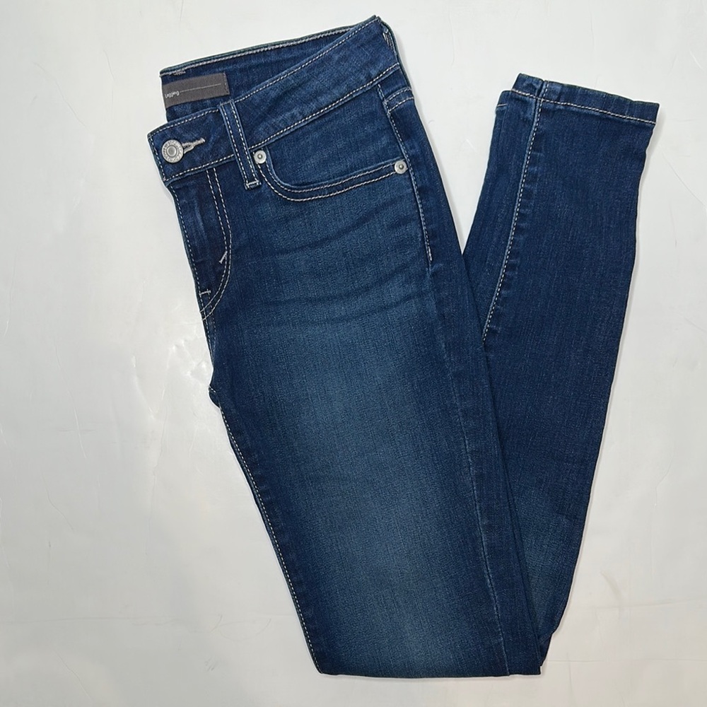 Vintage Levi’s Skinny Jeans.